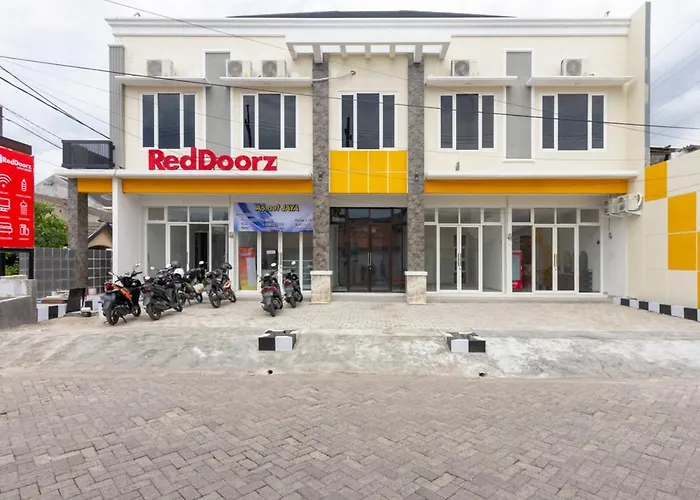 RedDoorz Syariah @ Kebraon Hotel Surabaya